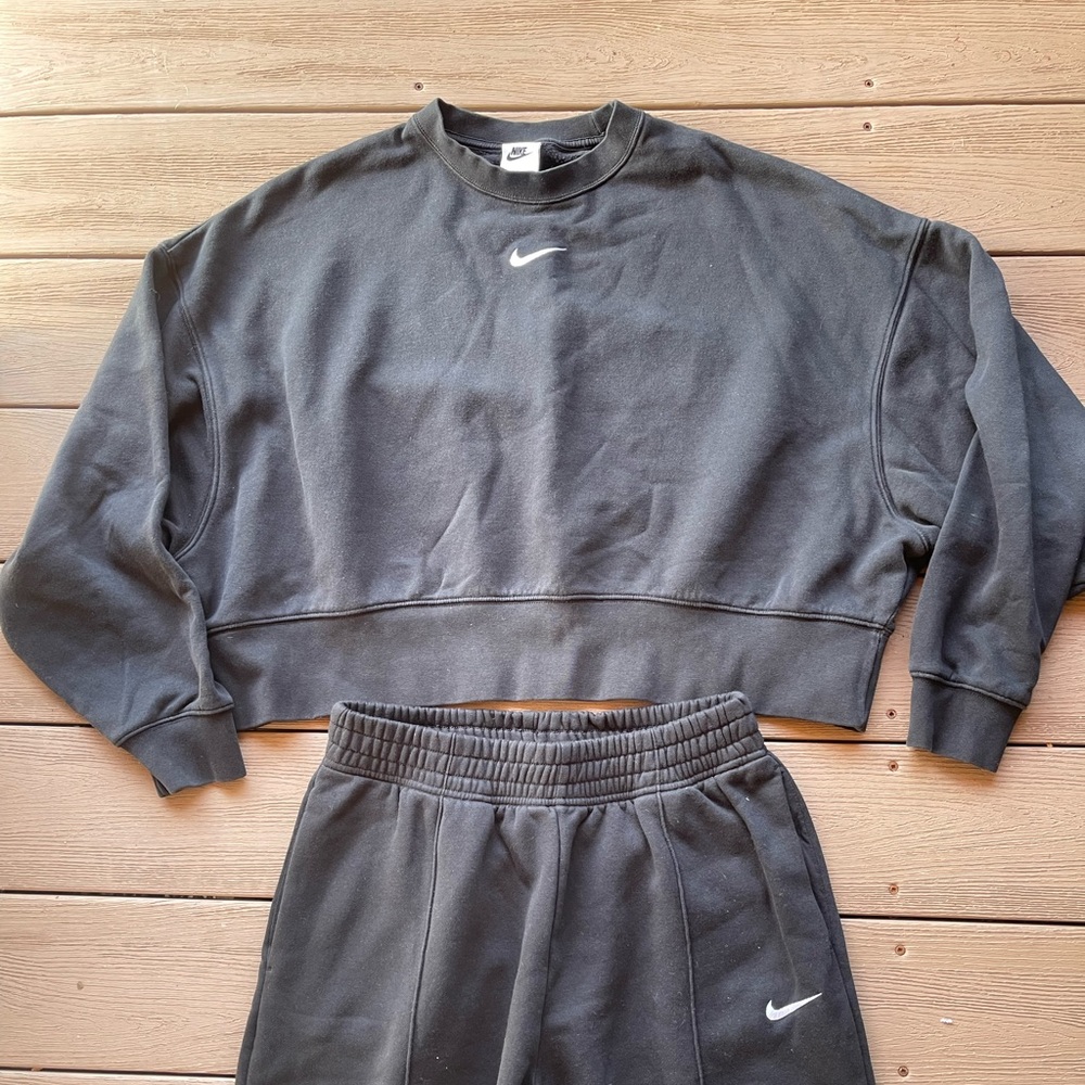 Nike Sweatsuit